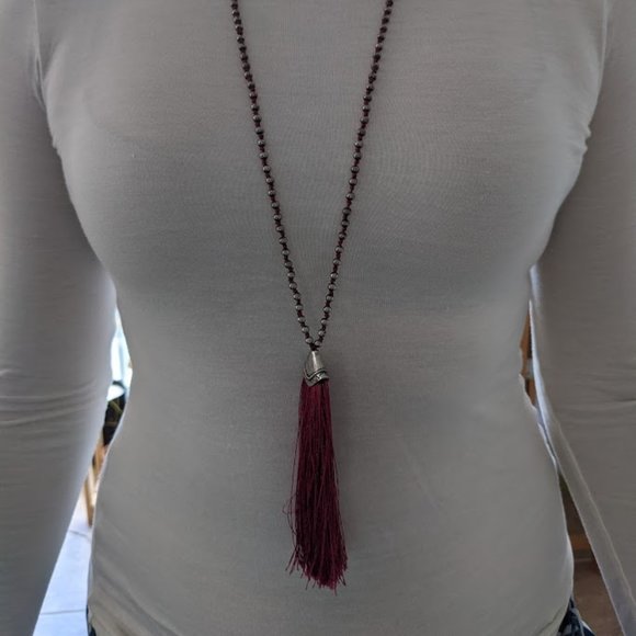 Red Fringe Necklace - Picture 4 of 4